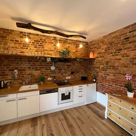 Altstadt Apartments Нойрупин Стая снимка